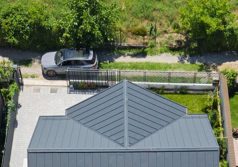 Snagov str. Zorelelor Vila P+M 4 dormit. bucatarie utilata piscina semineu